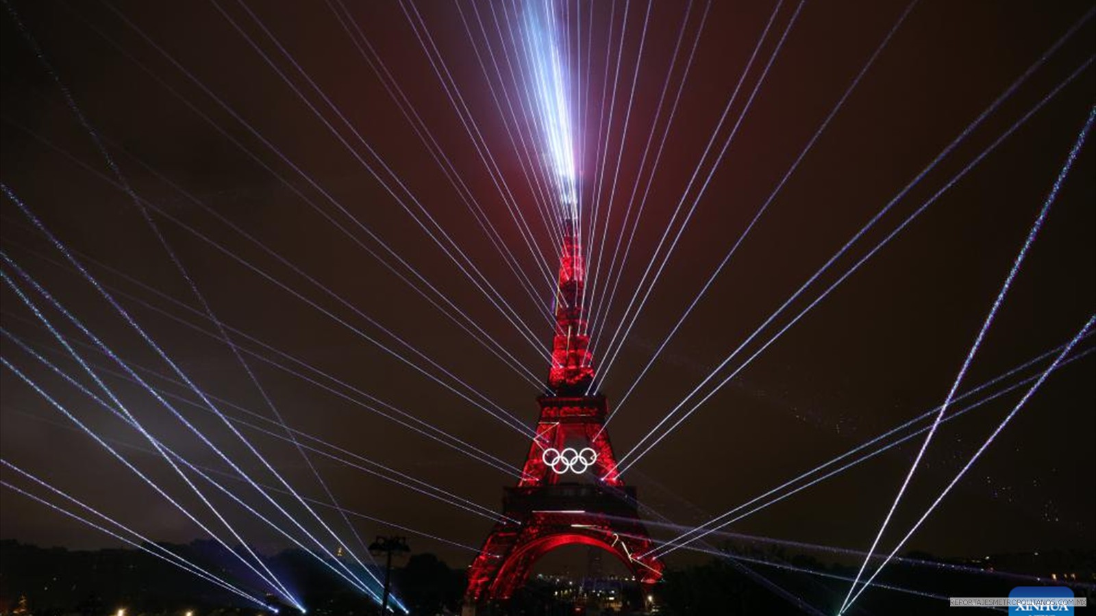 ESPECTACULO DE LUCES EN LA TORRE EIFFEL POR INICIO DE JUEGOS OLIMPICOS PARIS 2024