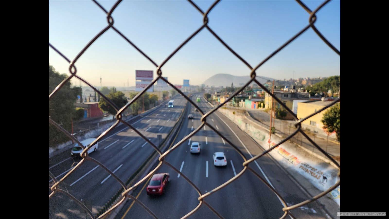 POR ECATEPEC ATRAVIESAN MILLONES DE PERSONAS AL DIA PARA IR A LA CAPITAL 