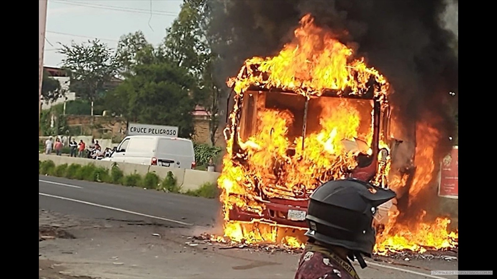 NARCOBLOQUEOS EN GUANAJUATO, JALISCO Y GUERRERO 