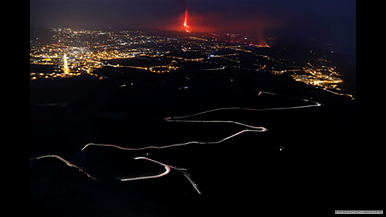 34 VOLCAN LA PALMA SIGUE DEVORANDO LA ISLA