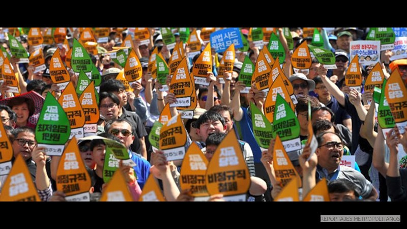 MILLONES PROTESTAN EN EL DIA INTERNACIONAL DEL TRABAJO
