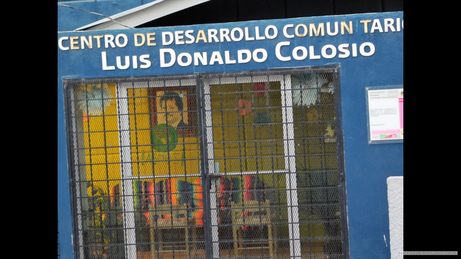 Este Centro comunitario en su memoria está en la Plaza de la Unidad 