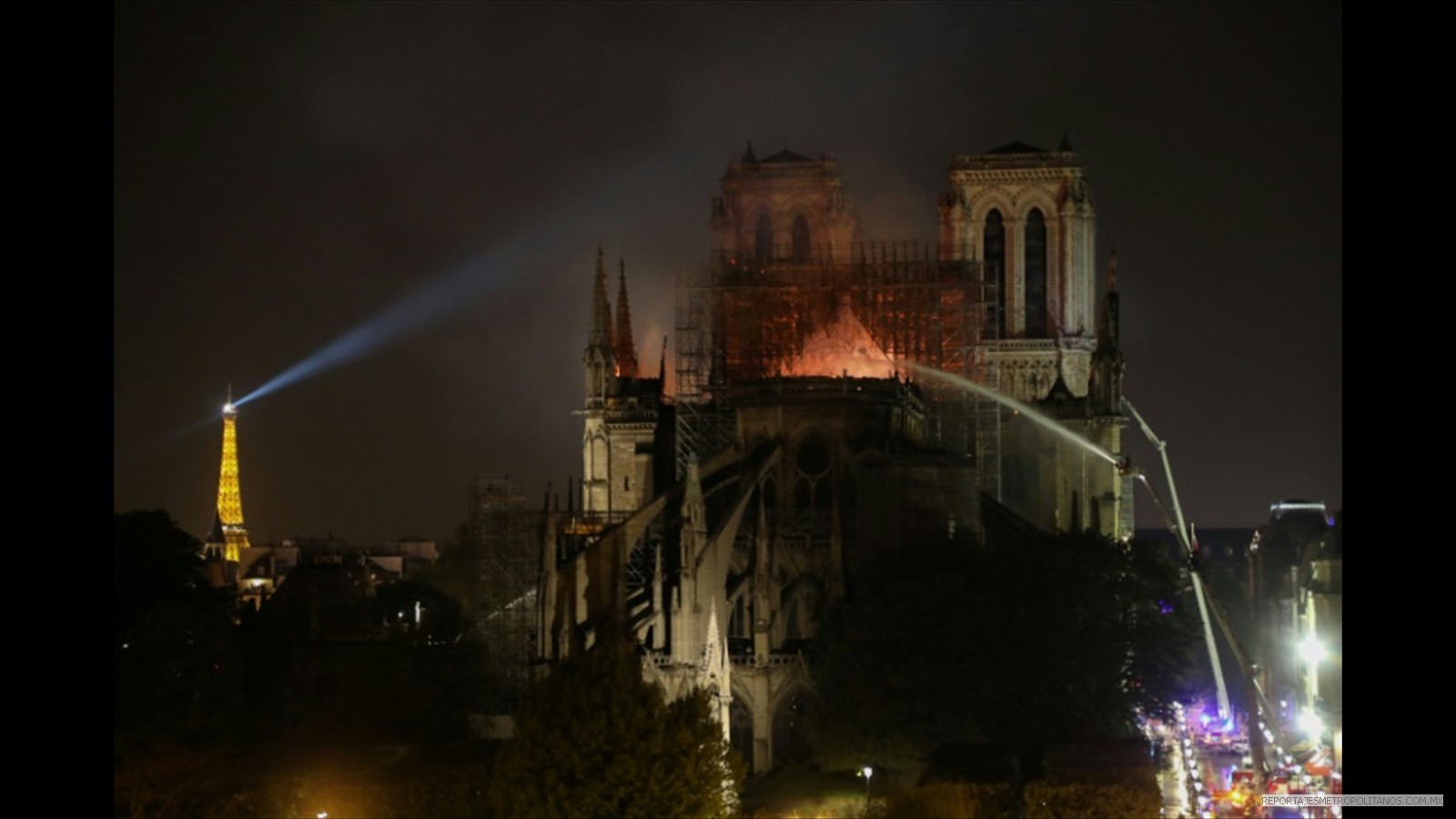 Con su caída desaparece una parte de la historia de la Ciudad Luz