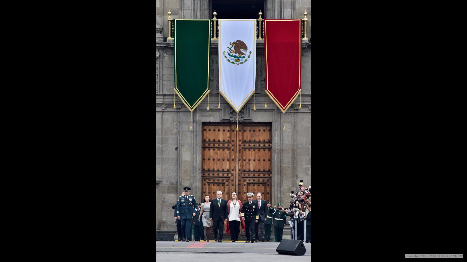 LOS TRES PODERES ACOMPAÑARON AL PRESIDENTE DE MEXICO 
