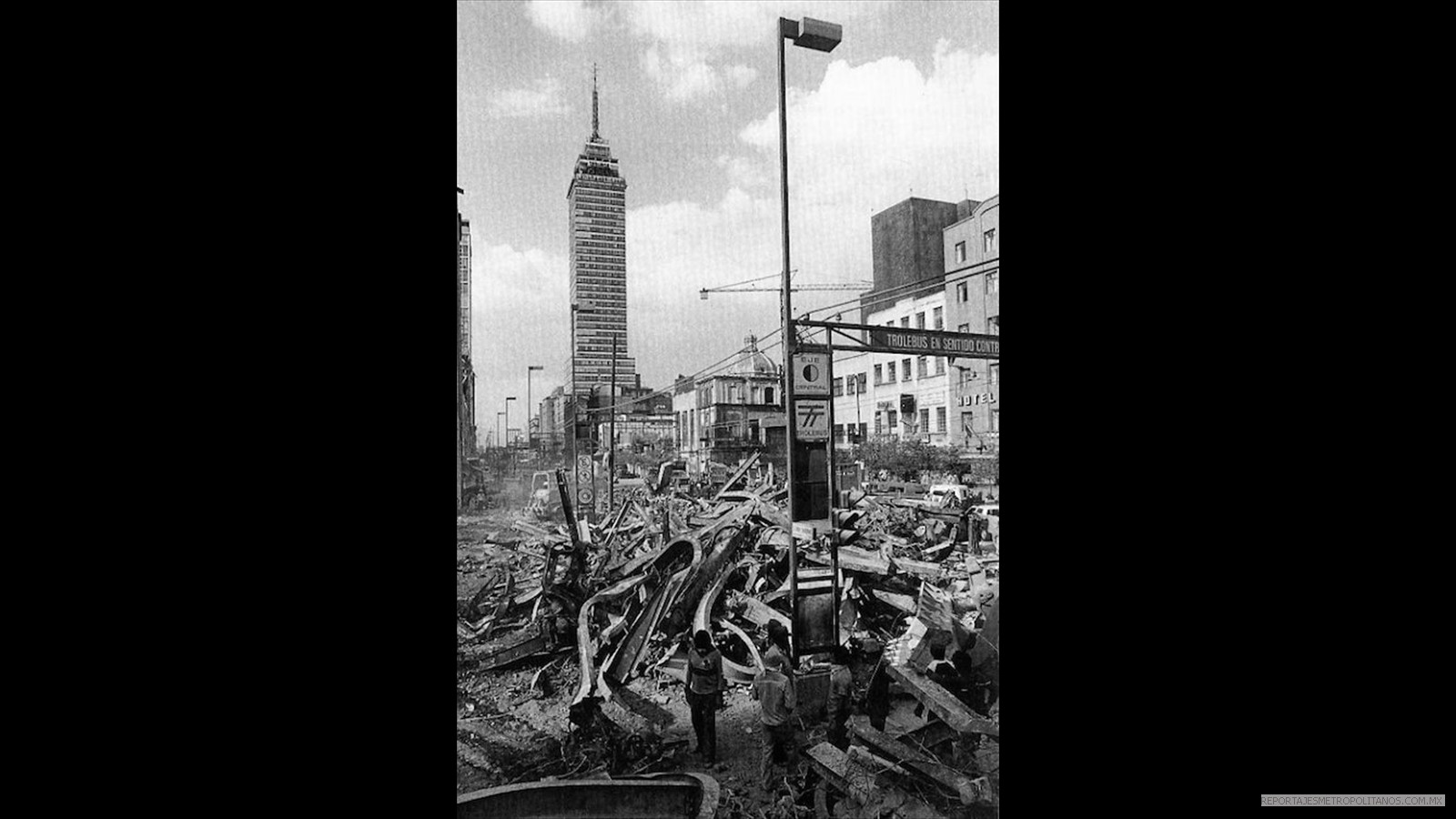 LA TORRE LATINOAMERICANA, UNA DE LAS MAS ALTAS, NO SUFRIÓ DAÑOS