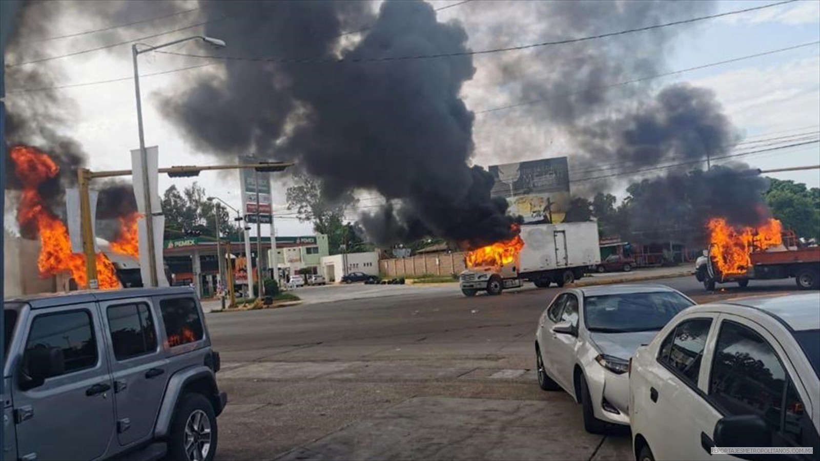 INCENDIOS Y NARCOBLOQUEOS PARA LIBERAR A OVIEDO