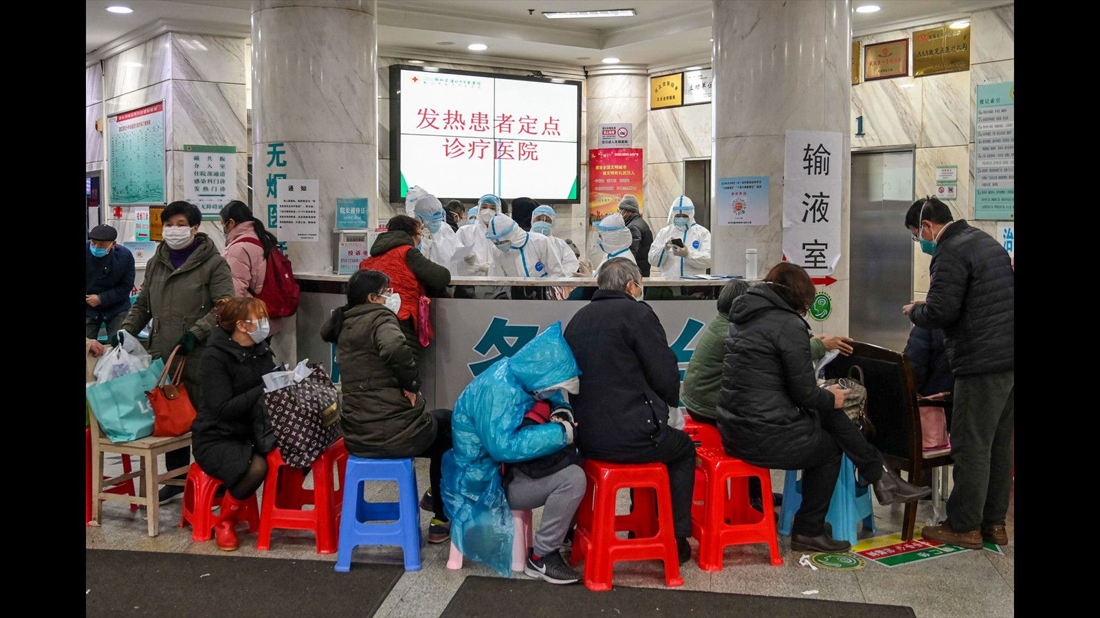 LOS HOSPITALES DE WUAHN NO SE DABAN A BASTO PARA ATENDER LA EMERGENCIA MEDICA 