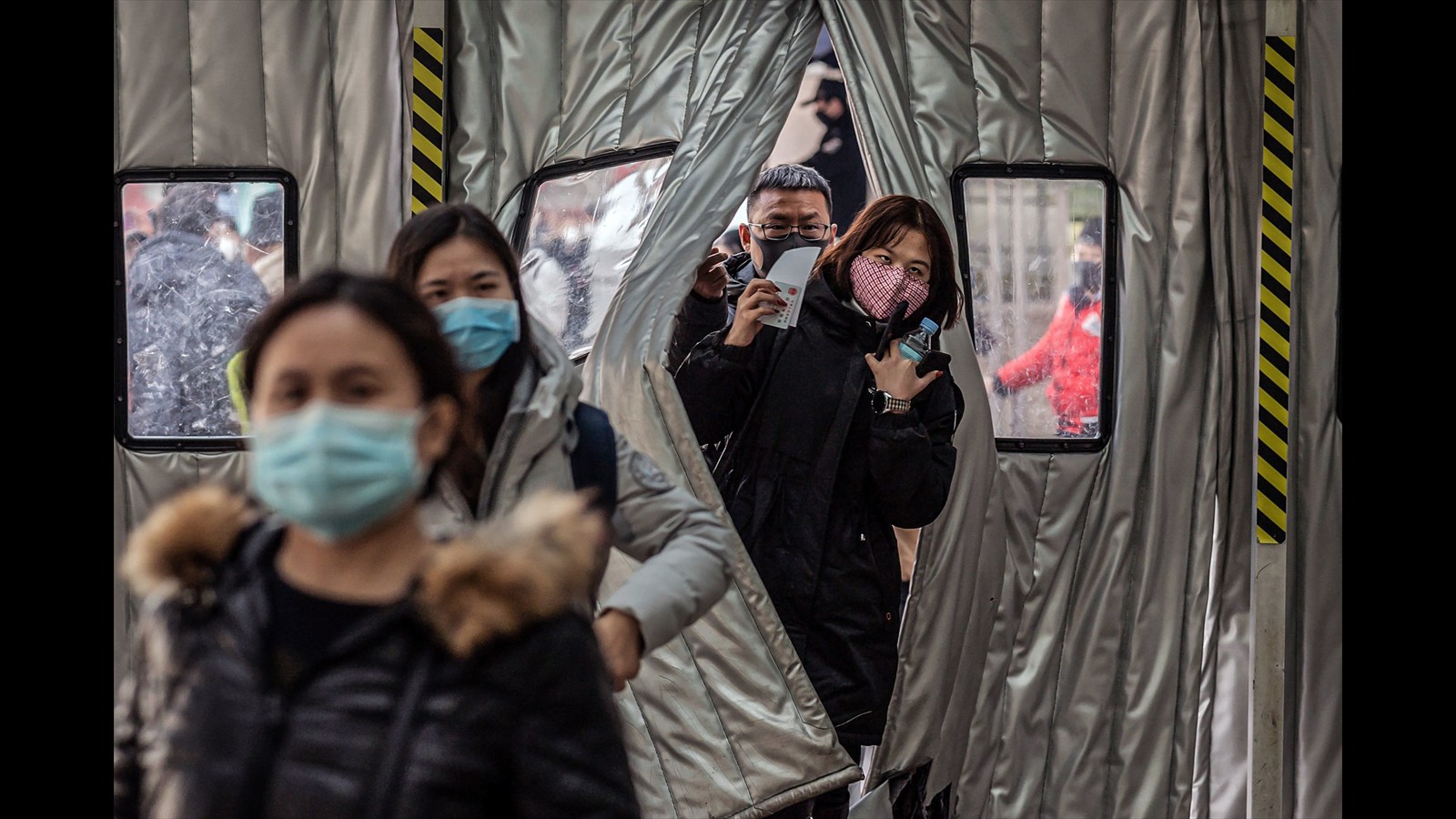 85 MIL VOLUNTARIOS APOYAN EN DIFERENTES TAREAS EN LA CRISIS DE SALUD QUE VIVE CHINA