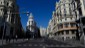 La Gran Vía de Madrid vacía ante las medidas sanitarias decretadas por el gobierno regional contra el coronavirus