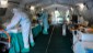 Médicos se preparan para recibir pacientes en una tienda de campaña instalada en Brescia, en Italia