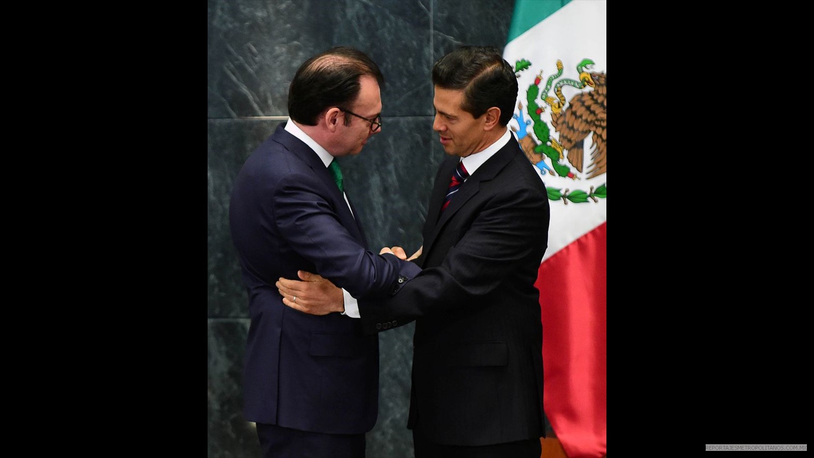 SE ACABO EL PACTO. ACUSAN DE TRAICION A LA PATRIA A EPN Y A LV 