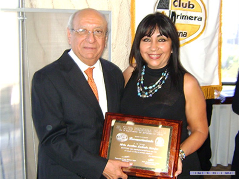 TEODORO RENTERIA y ELVIA ANDRADE 